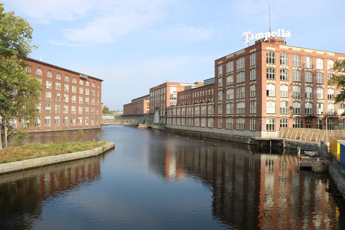architecture-3665576_1920.jpg
