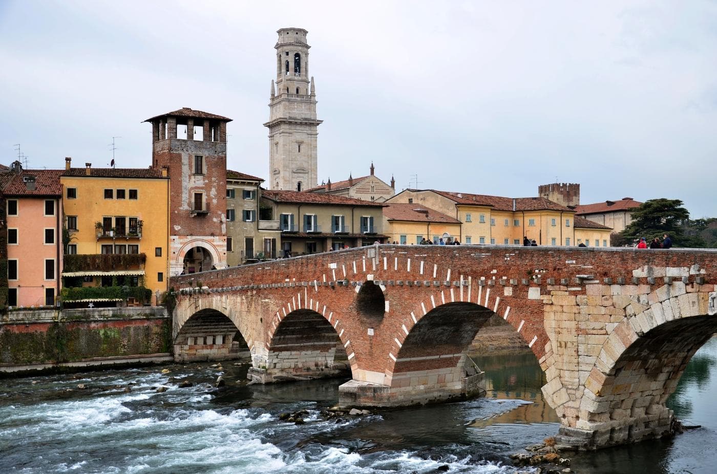 stone-bridge-3067953_1920.jpg